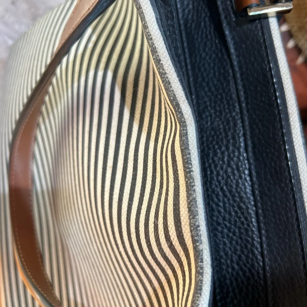 GUC~ Kate Spade Houston Street Leo shoulder bag. Good condition